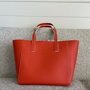 Gorgeous Tommy Bahama Reversible Tote with Matching Wristlet